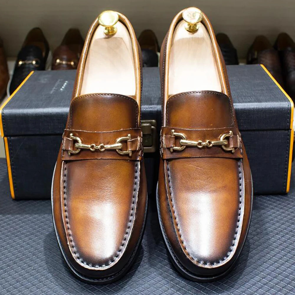 Andrey - Mocassin en cuir noir à métal doré