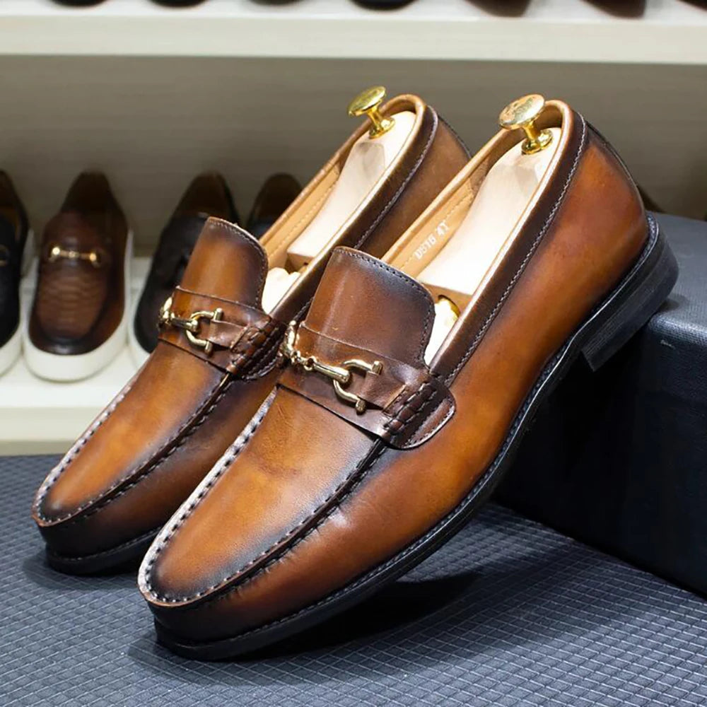 Andrey - Mocassin en cuir noir à métal doré