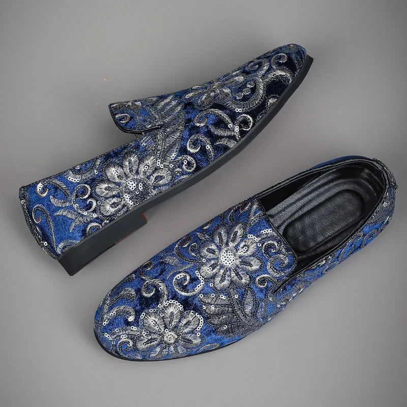 Mocassins effet velours brillant avec broderie fleurie et sequins