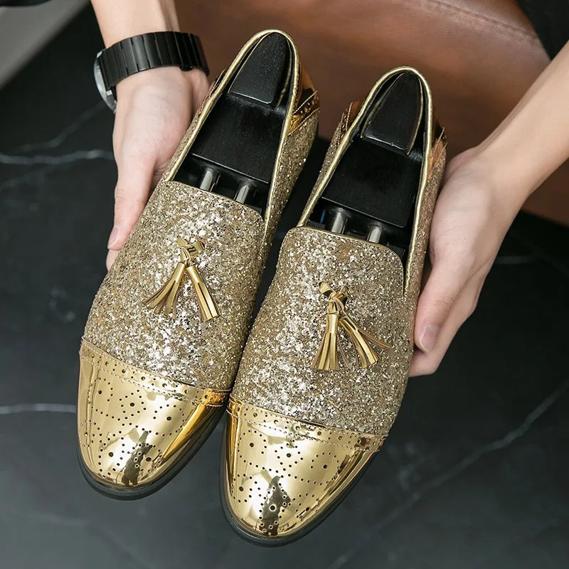 Mocassins de luxe pour soirée dorés vernis et pailletés